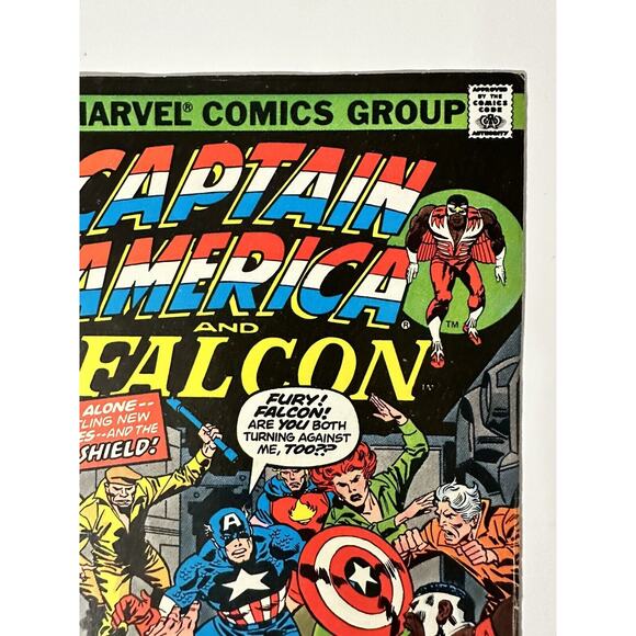 Captain America # 217 Marvel Comics 1979 - Picture 3 of 11